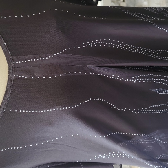 NWT. Double layer Mesh top - Picture 4 of 5